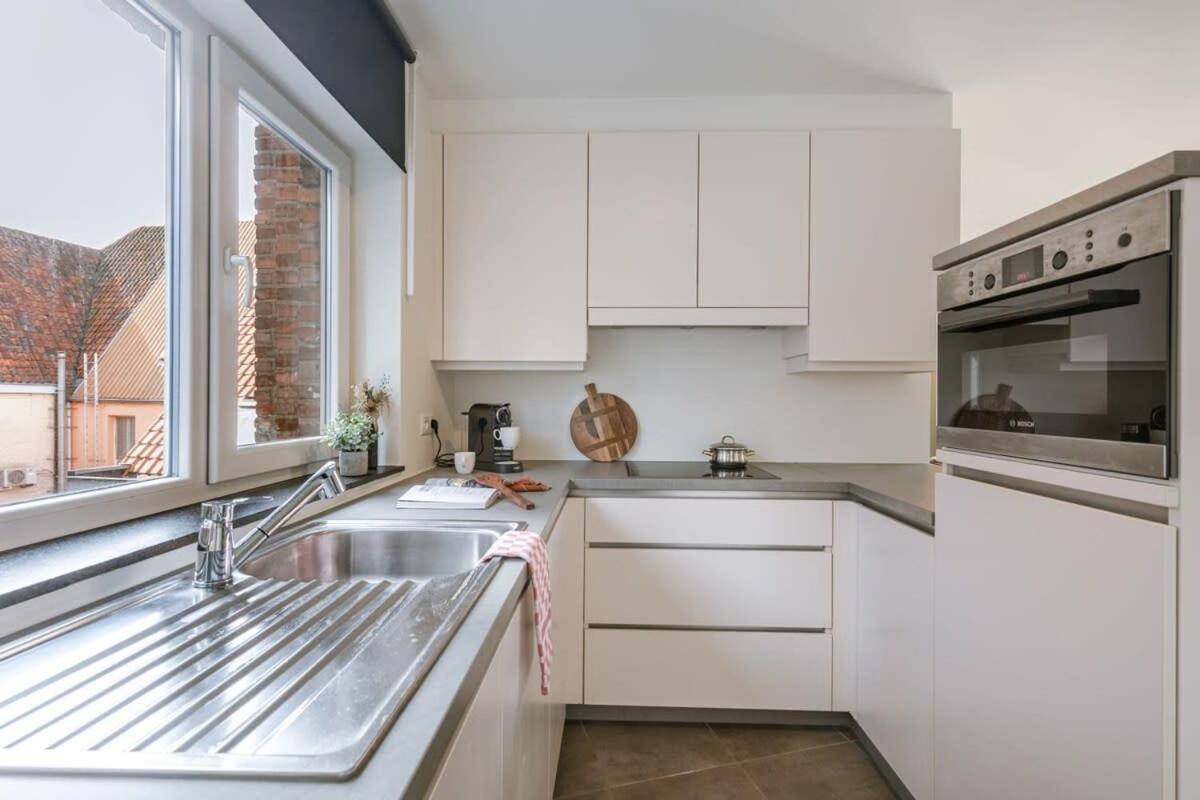 Pleasant Apartment Near The Center Of Gent Bagian luar foto